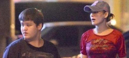 宁静爆料恋情视频,甜蜜互动引网友热议 第3张 宁静爆料恋情视频,甜蜜互动引网友热议 第3张